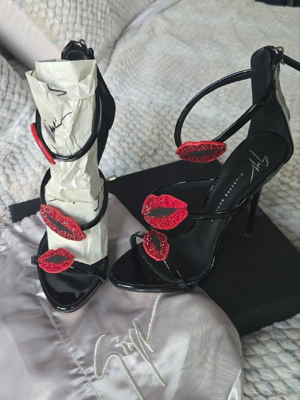 Giuseppe Zanotti Black Patent Stiletto Sandals with Red Lip Embellishments - Picture 3 of 6